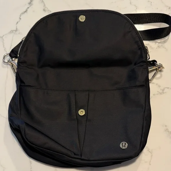 Lululemon All Night Festival Bag 5L - Picture 2 of 10